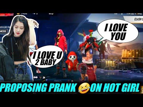 PROPOSING A HOT GIRL IN FREEFIRE PRANK ❤|| AND SHE ACCEPTS MY PROPOSAL 😅 || MUST WATCH