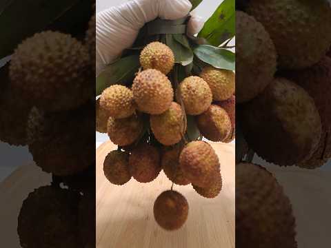 How to peel Lychee ASMR #shorts #asmr