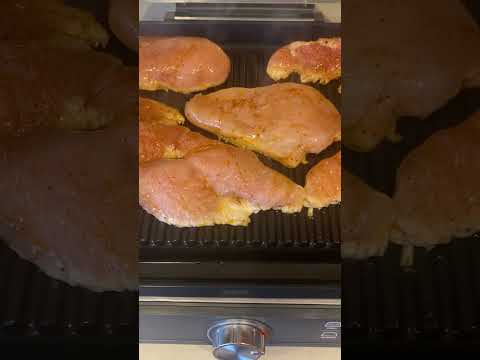 Indoor Grill Face-Off: George Foreman vs. Ninja Grill #shorts