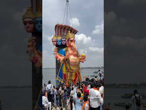 Hyderabad Biggest Ganesh Visarjan 2024 #youtubeshorts #ytshorts #ganeshnimarjanam