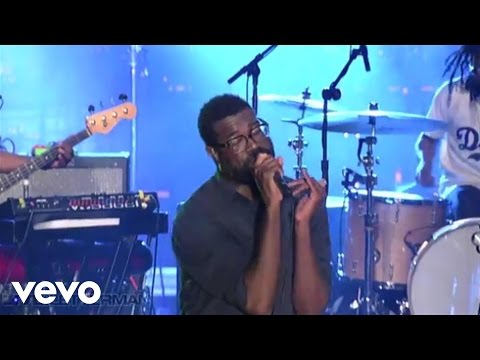 TV On The Radio - Wolf Like Me (Live on Letterman)