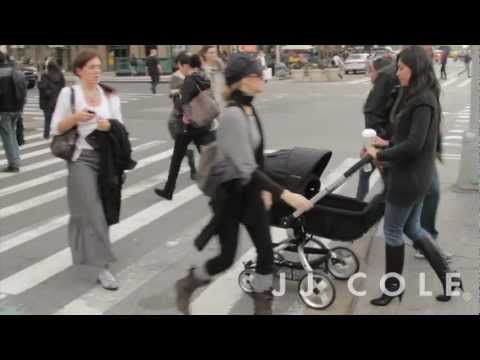 JJ Cole Deluxe Stroller - The Broadway all-in-one with 360 degree spin