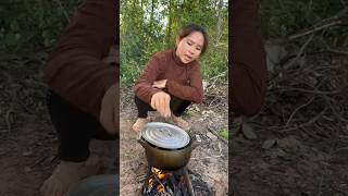 Survival Skills: SMART idea and USEFUL in forest #camping #bushcraft #outdoors