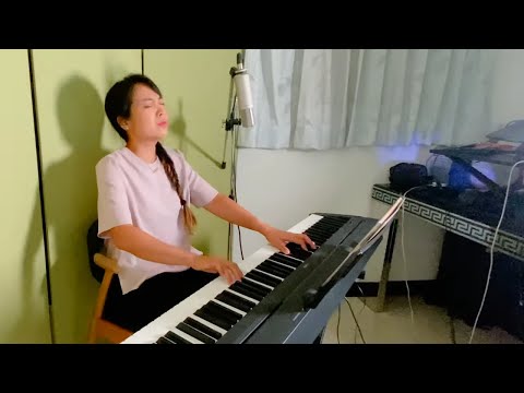 "We love because You first loved us" (free worship at home)