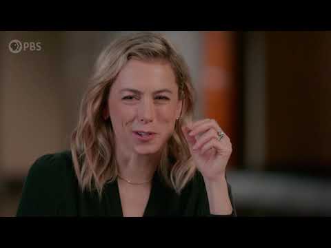 Hold the Laughter: Iliza Schlesinger's Comedic DNA Cousin is Revealed