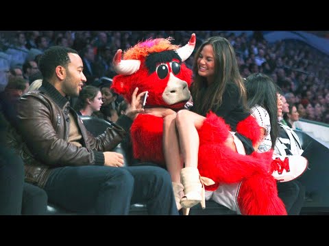 20 FUNNIEST MASCOT MOMENTS IN SPORTS