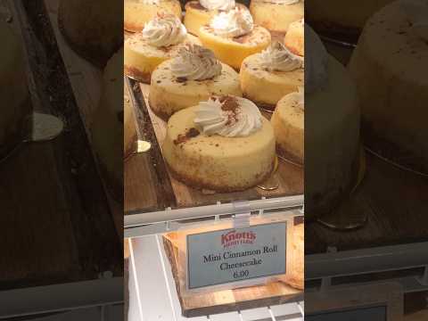 Mini Cinnamon Roll Cheesecake from Ghost Town Bakery at Knotts Merry Farm #christmas #holiday #food