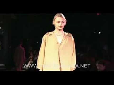 Undercover SS 2007 Runway Fashion Show (Part 1 of 2)