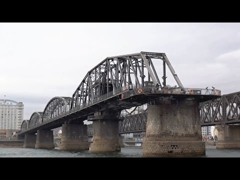 中國遼寧 鴨綠江斷橋 搭船從國界看中朝的差異