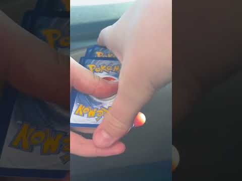 #pokemonswordshield Pokémon card opening