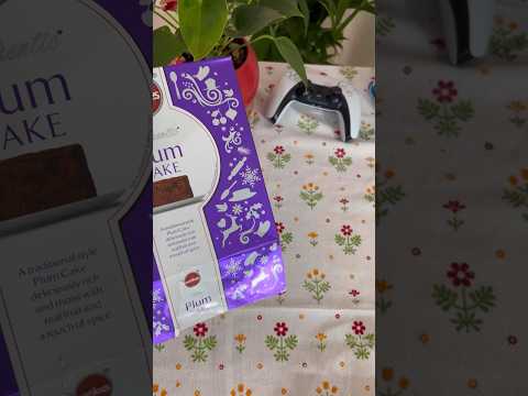 Plum cake bilkul achha nhi laga don’t buy #plumcake #cake #food #review #viral #youtube #shorts