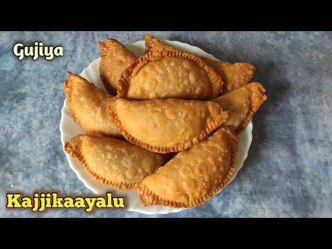 kajjikaayalu recipe with jaggery | Gujiya Recipe without mould