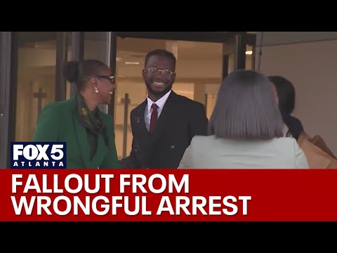 Judge weighs charges against officer in wrongful arrest | FOX 5 News