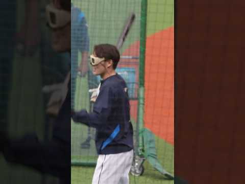 VRゴーグル装着で打撃練習 #ライオンズ #プロ野球 #ショート動画 #源田#源田壮亮#秋季練習