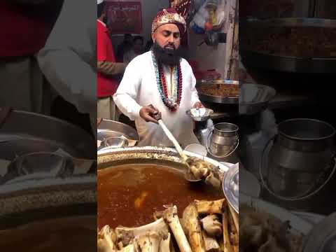 Rawalpindi ke famous Siri Paye#streetfoodvideos#foodie #food #shorts #viralshorts #shortvideo