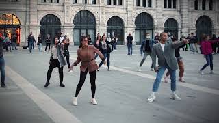 Flashmob Proposal Trieste Bruno Mars Marry You 2020