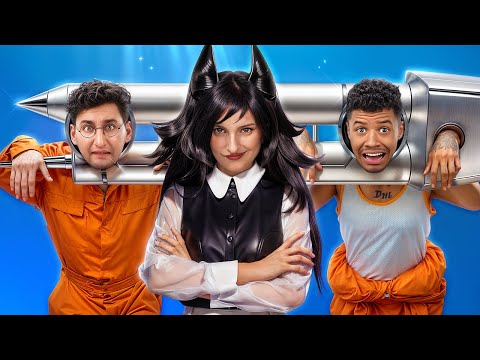 JOCK and NERD vs MISS CIRCLE in Jail! Troom Troom Prison Hacks