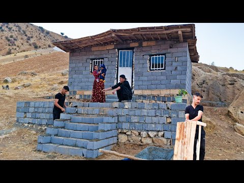 Simple and lovely nomadic life: making stairs and stools next to Amir's daughter