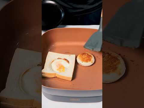 Easy Bread Hack | Egg in a Hole #breakfast #bread