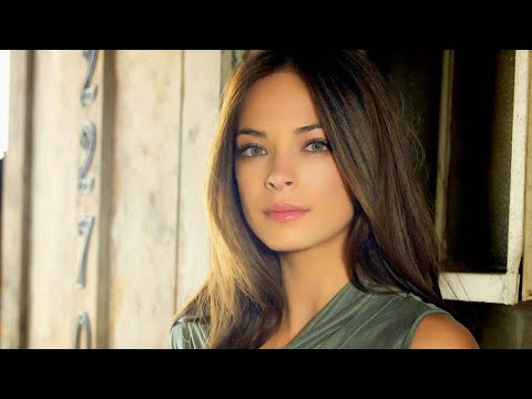 KRISTIN KREUK