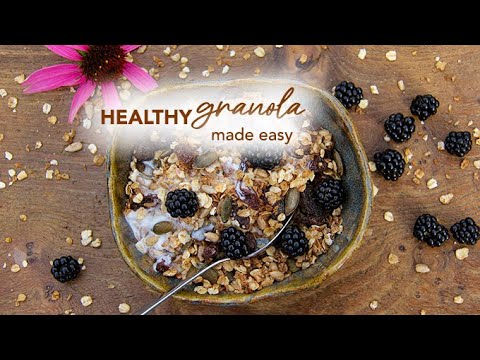 Healthy baked homemade granola recipe with pumpkin seeds