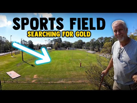 Searching For BIG GOLD at Sports Field & Phillip Digs The FIND OF THE DAY! #metaldetecting