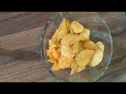 बाहेरच्या सारखं घरच्या घरी छान चमचमीत बनवून खा,#chips