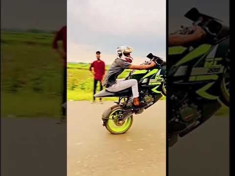 #ktm Rc 200  #Wheeliestunt  #whatsappstatus #YouTube shorts 😱🔥🔥 #shorts