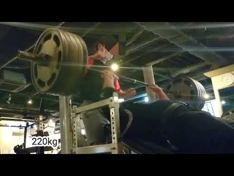 インクラインベンチプレス220kg！