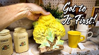 Shopping Vintage Scores & Surprising Finds in Antique Mall Adventure!