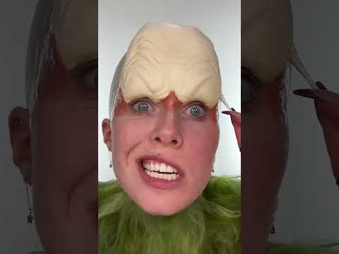 MERRY GRINCHMAS 🎄 Jim Carrey’s The Grinch Inspired Makeup!