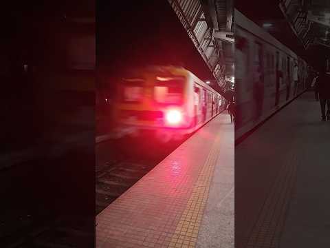 evening local train Mumbai shorts video #train #localtrain #shorts