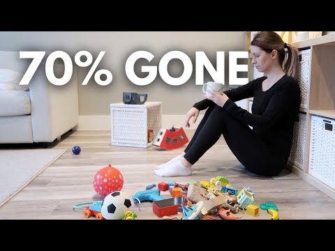 Millennial moms are overwhelmed by toys 🤯 70% GONE | How to declutter toys EASILY | Minimalism