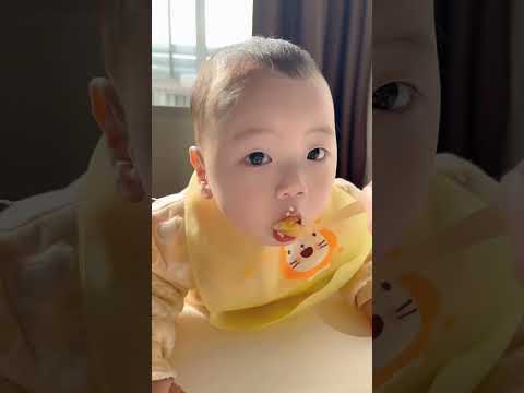 #九月龄宝宝的日常，今天淘淘拉粑粑逗死了 #带娃日常vlog #baby #宝宝 #萌娃