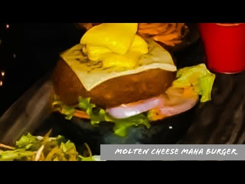 Molten Cheese Charcoal Burger | Maha Burger | Giant Burger | GTB Nagar, Delhi