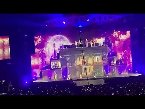 DJ BoBo - Vampires Are Alive - Audience Handy Version (KaleidoLuna LIVE 2019)