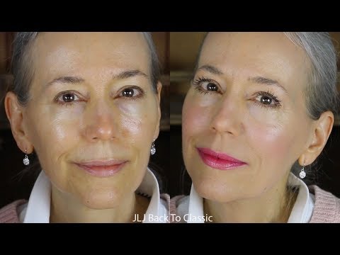 GRWM/Makeup Over 50: How I Use Powder Foundation on My Dry Mature Skin / Clean Beauty Over 40, 50