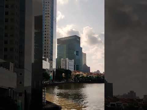 Singapore Scenic River Walk | Singapore River | UOB Towers #singapore #singaporelife #singaporevlog