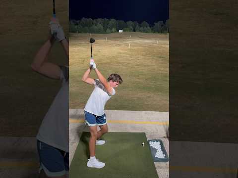 Have you ever tried the pause? #golf #shorts