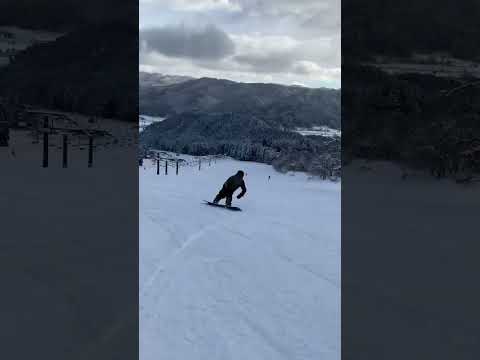 Carving practices #groundtrick #snowboard_world #snowboarding #カービング #スノーボー #スノボ #單板滑雪 #日本滑雪 #滑雪