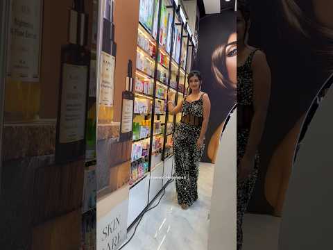 Ariyana Glory Instagram Reel Shooting At Beauty Parlour | Ad Shoot #shorts