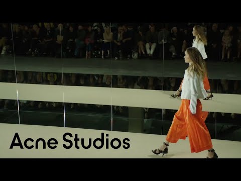 Acne Studios Women's Spring/Summer 2012 Show (short version)