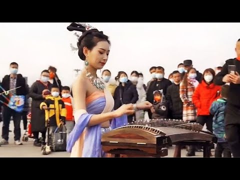 刀郎“没想到”！西安汉服美女古筝弹奏《西海情歌》，简直美炸了