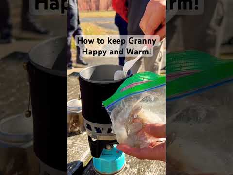 Outdoor meal for Granny  in 5 mins  #campingfood #outdoor #granny