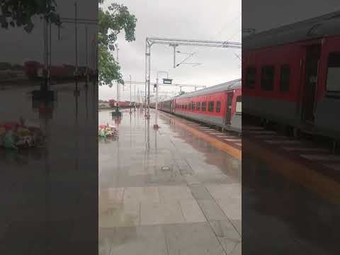 #barish #railwaystation #westernrailways