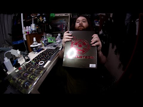 "My BT merc KS pledge! $150* of 10 pound plastic, awesome book, 100mm Mad cat, more!" Der999 Unboxes