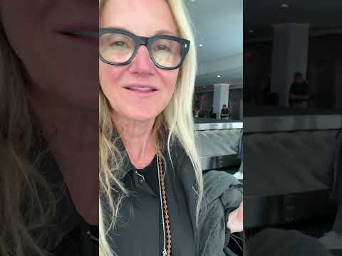 Two words to beat stress at the airport | Mel Robbins #Shorts