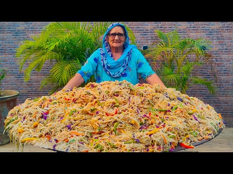 CHILLI GARLIC NOODLES MAKING | Hakka Noodles Recipe By Granny | Street Food |  Veg Village Food