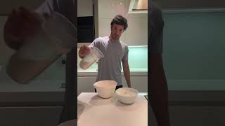 Carlos Sainz's Viral Pancake Tutorial 🔥🥞