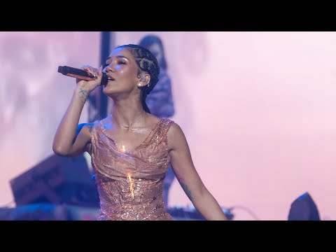 Jhené Aiko "Stay Ready (What A Life)" Live